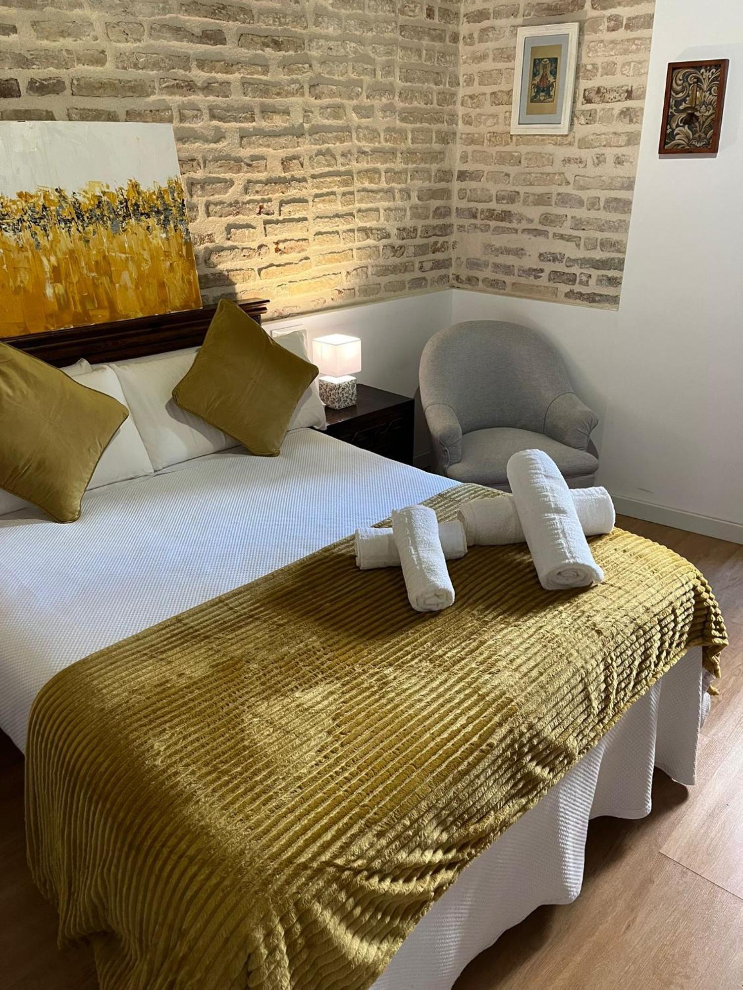 Clarisas Suites การ์โมนา ภายนอก รูปภาพ